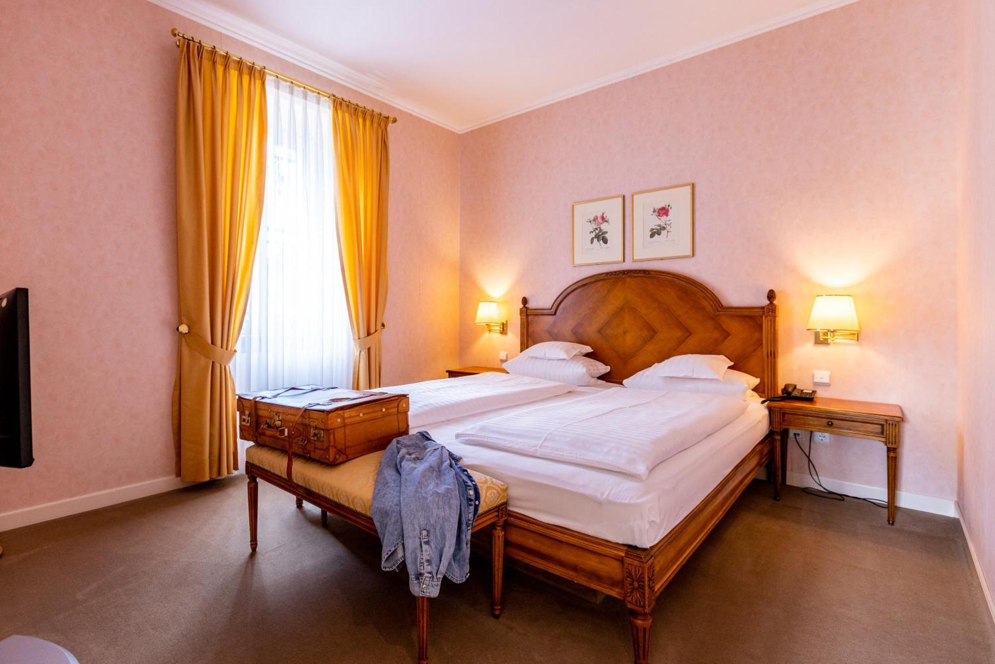 Romantik Hotel Zehntkeller Iphofen Εξωτερικό φωτογραφία