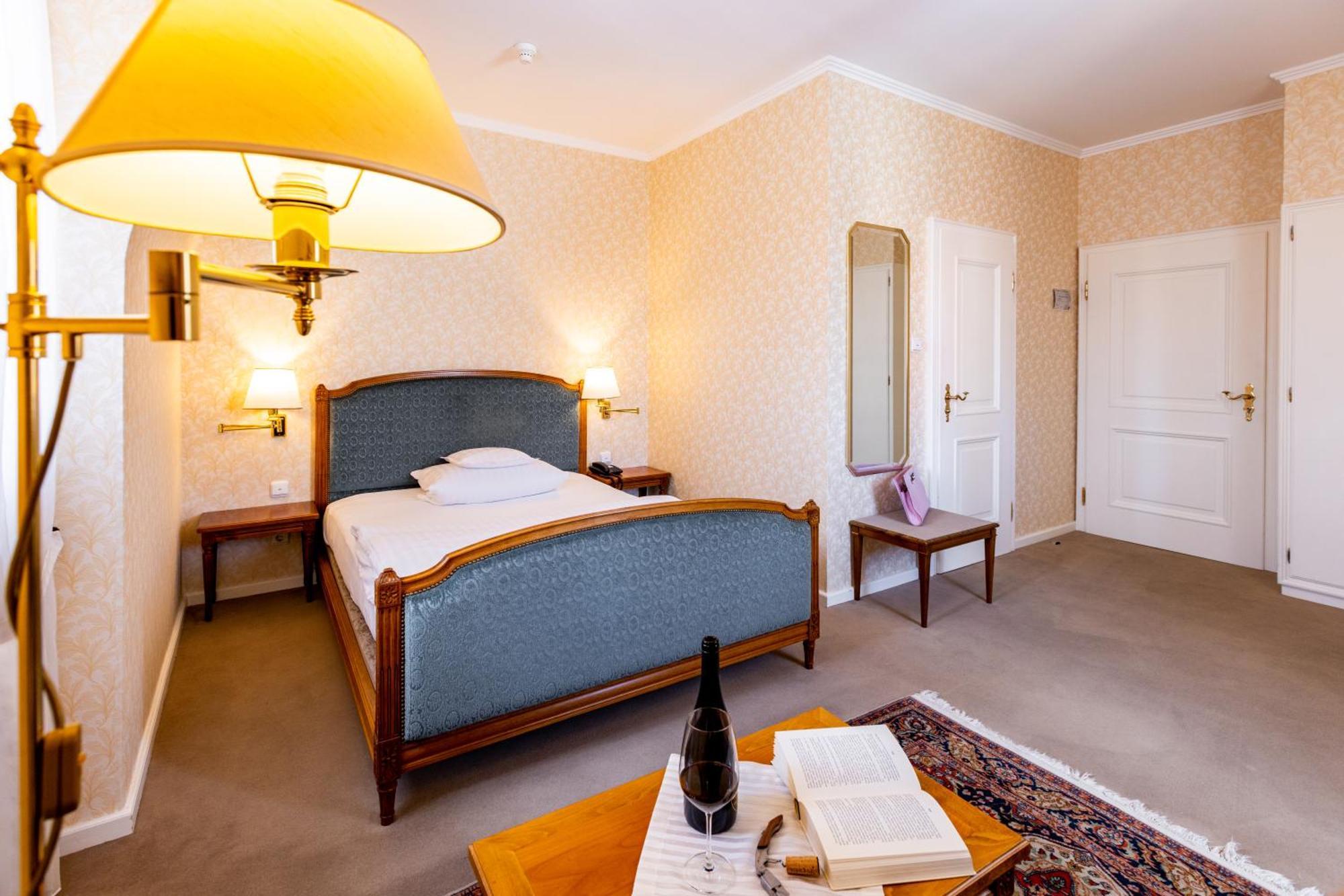 Romantik Hotel Zehntkeller Iphofen Εξωτερικό φωτογραφία